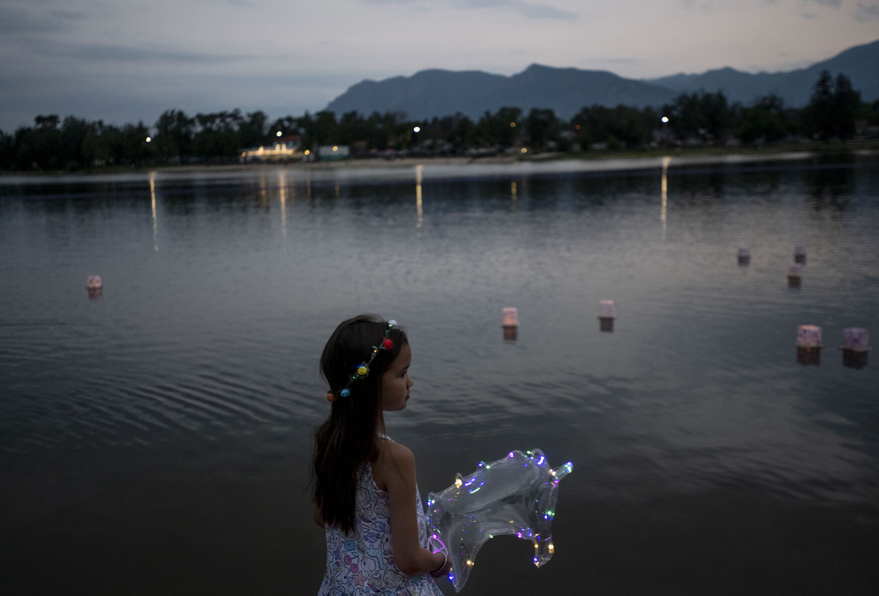 071221-news-waternlantern 21.jpg